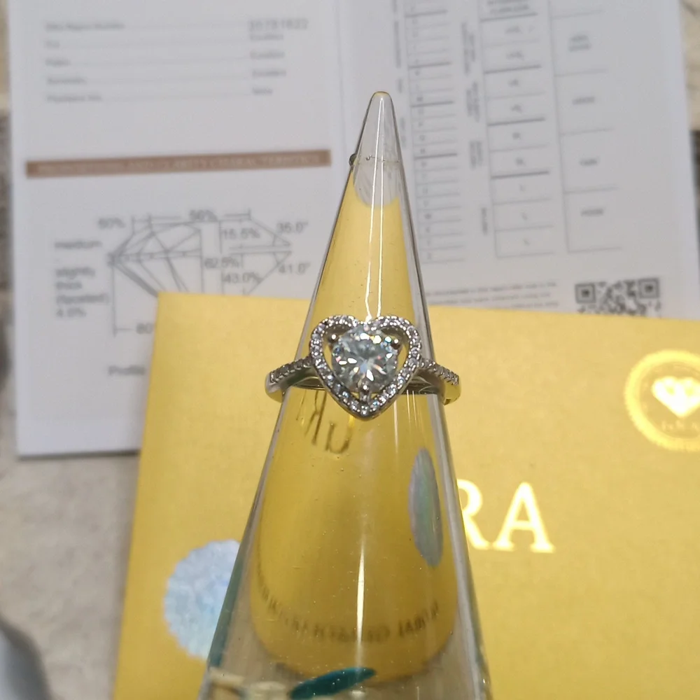 1 ct moissanite heart engagement ring